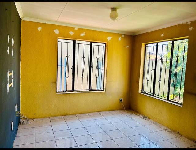 3 BEDROOM HOUSE FOR SALE IN NATURENA